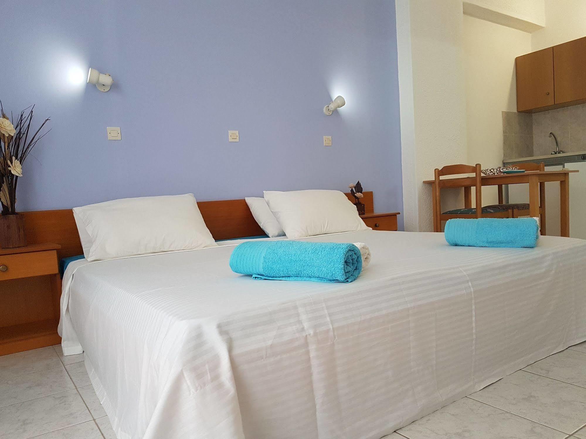 Pyrgos Hotel Apartments Kremastí Exterior foto